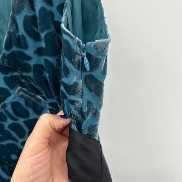 ANTHROPOLOGIE Moulinette Soeurs *FLAWED* Teal Blue Patterned Velvet Silk Dress 4 - Picture 7 of 10